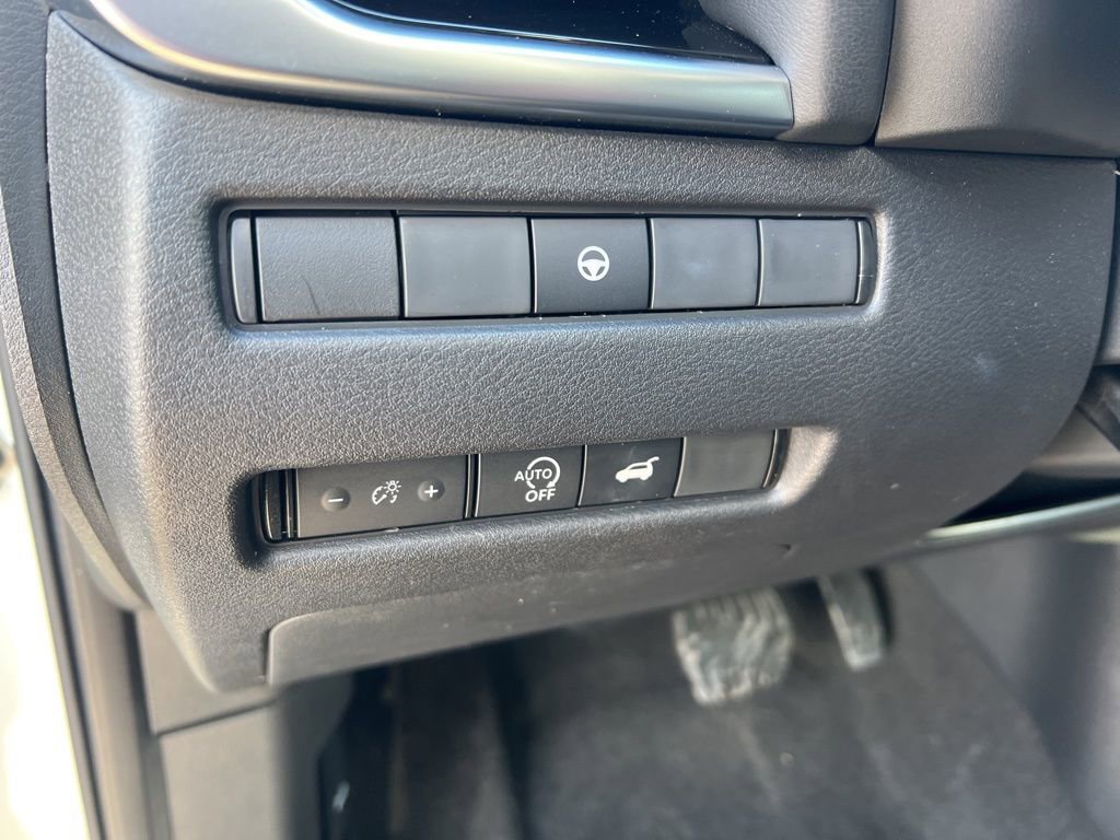 Certified 2023 Nissan Rogue SL w/ SL Premium Package image 57