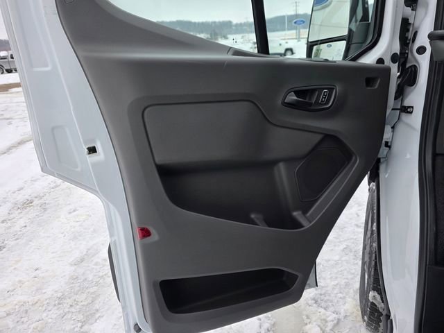 New 2026 Ford Transit 250 148 Medium Roof RWD image 4