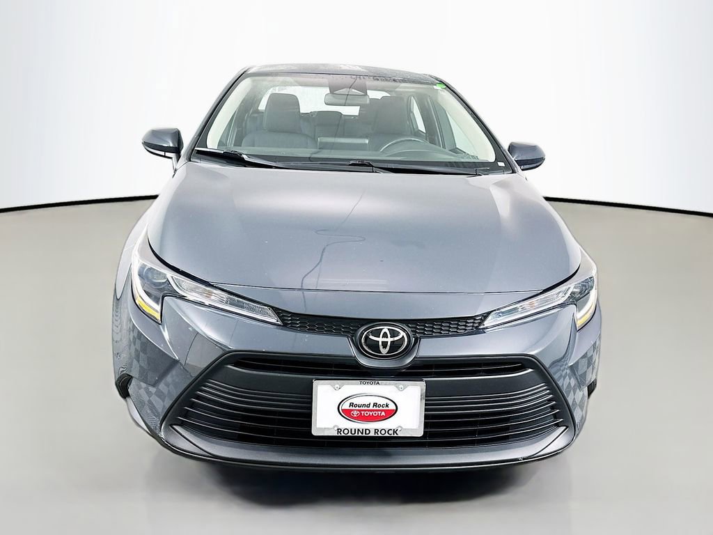 Used 2024 Toyota Corolla LE image 2