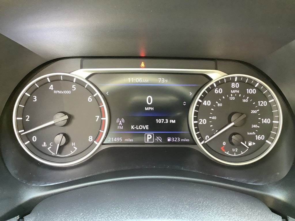 Used 2024 Nissan Sentra SR w/ SR Premium Package FWD image 29