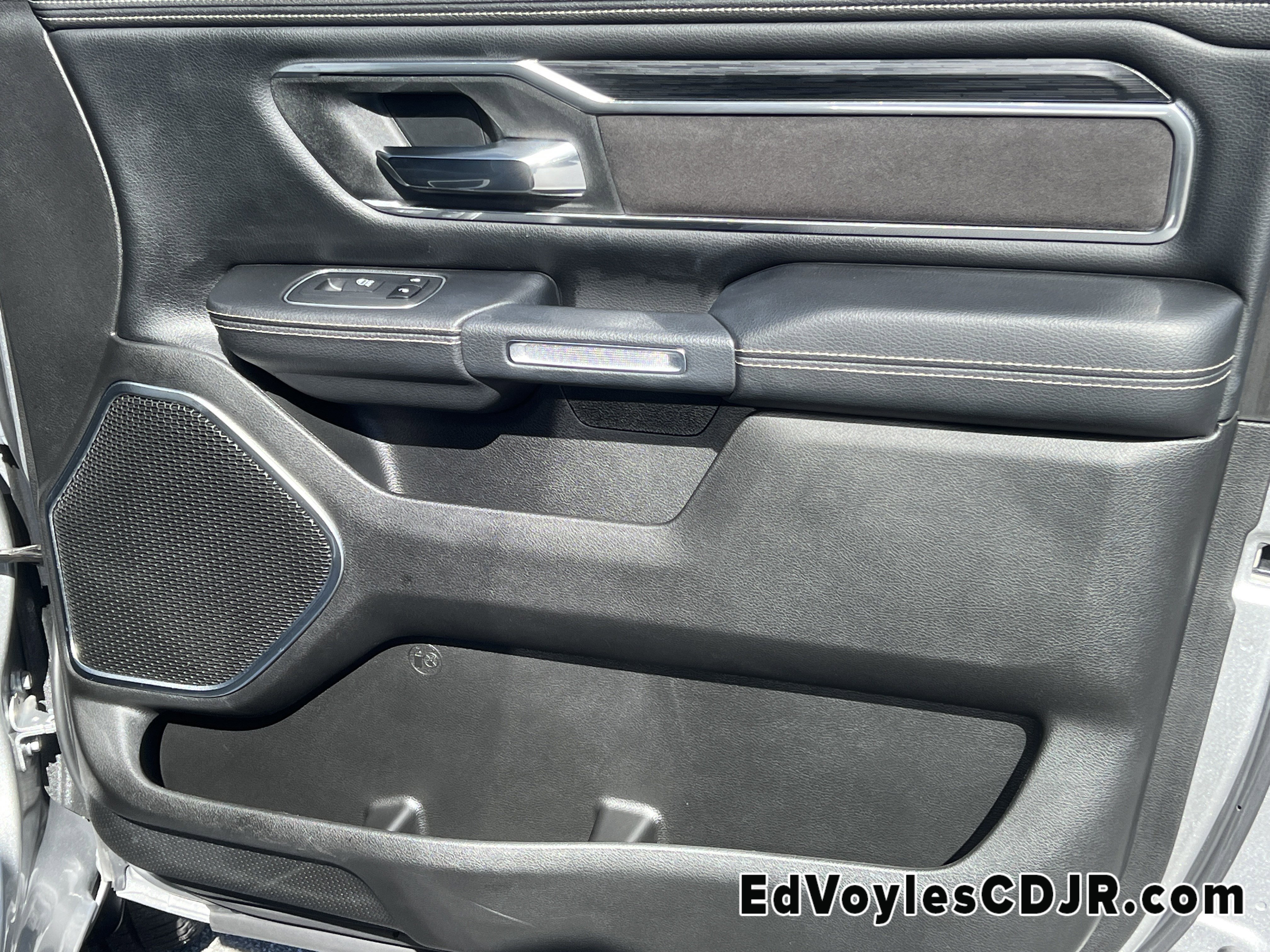 Used 2023 RAM 1500 Laramie image 18