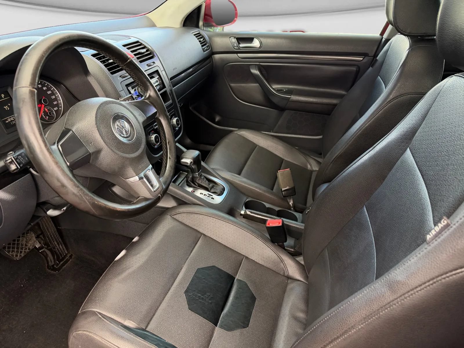 Used 2010 Volkswagen Jetta Limited Edition FWD image 12