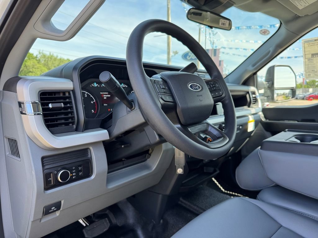 New 2025 Ford F550 XL image 34