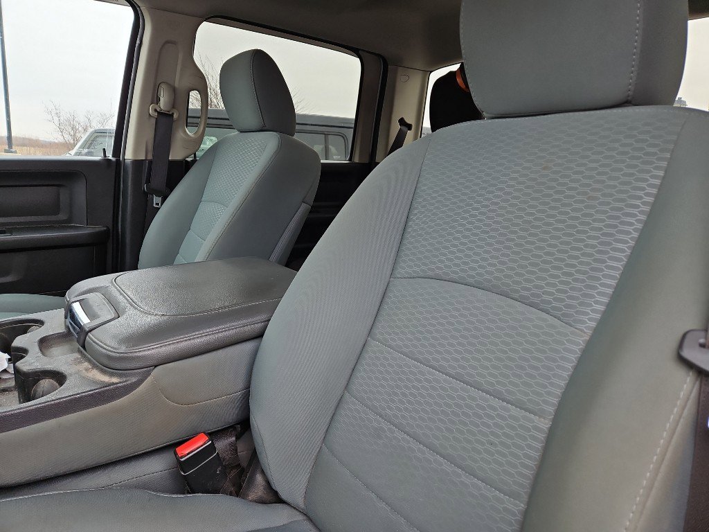 Used 2017 RAM 3500 Tradesman w/ Chrome Appearance Group image 8