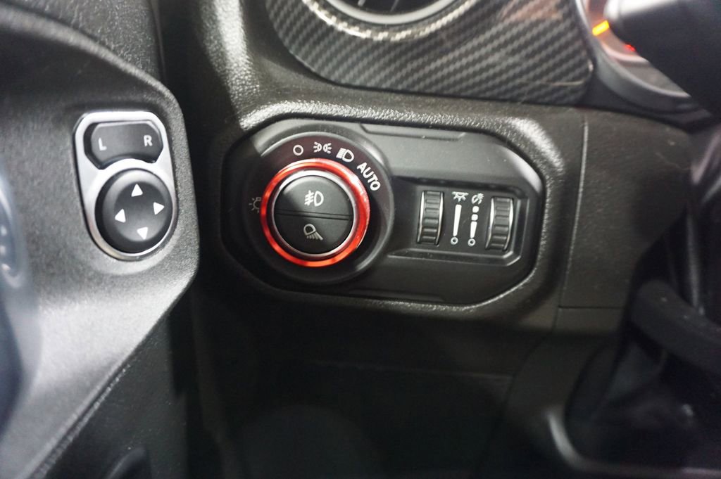 Used 2022 Jeep Gladiator Sport AWD/4WD image 4