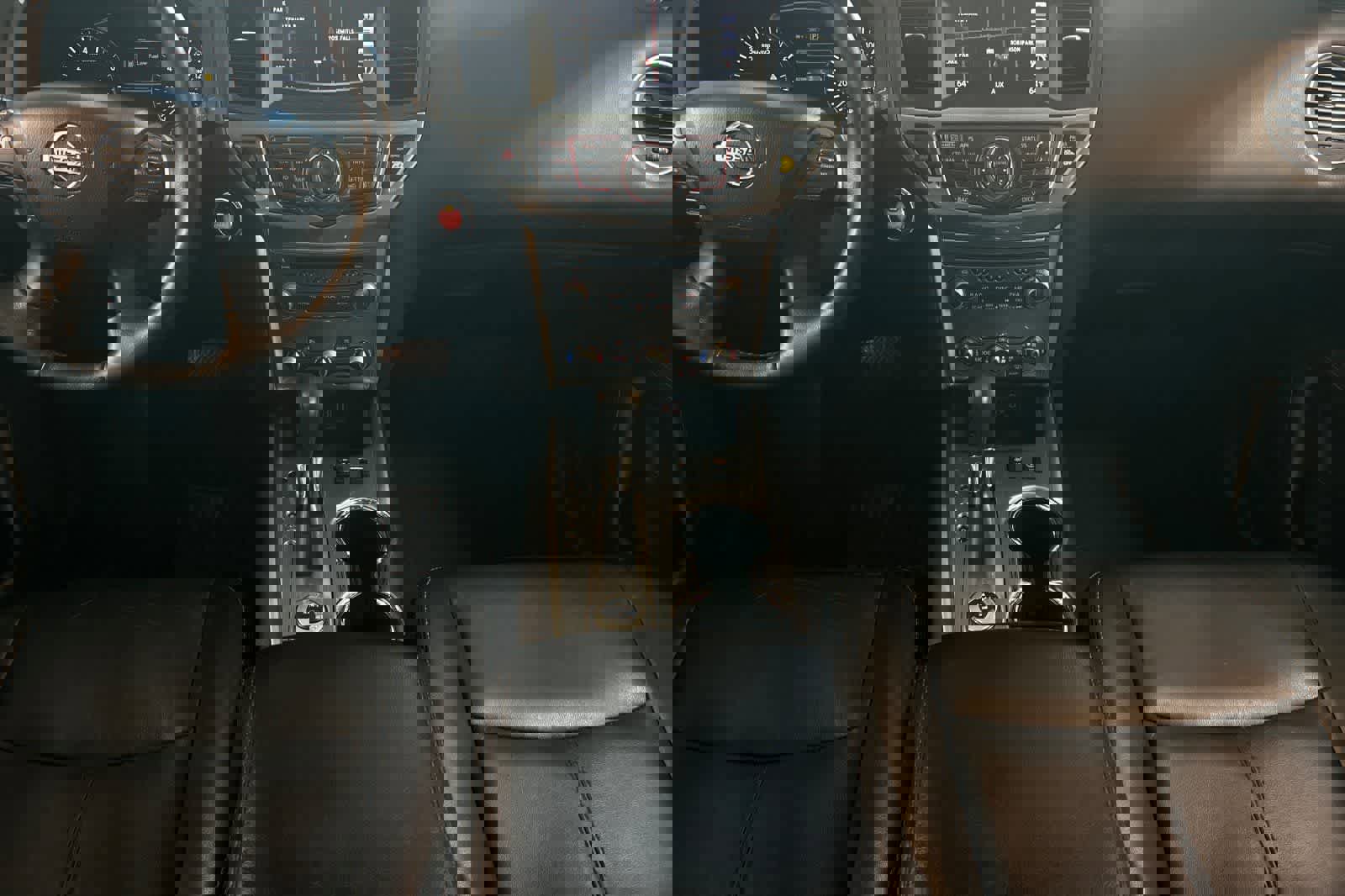 Used 2019 Nissan Pathfinder SL image 4