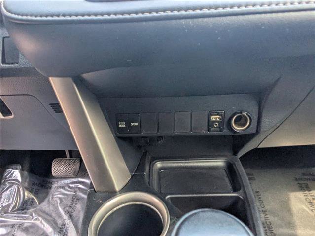 Used 2014 Toyota RAV4 XLE AWD/4WD image 16