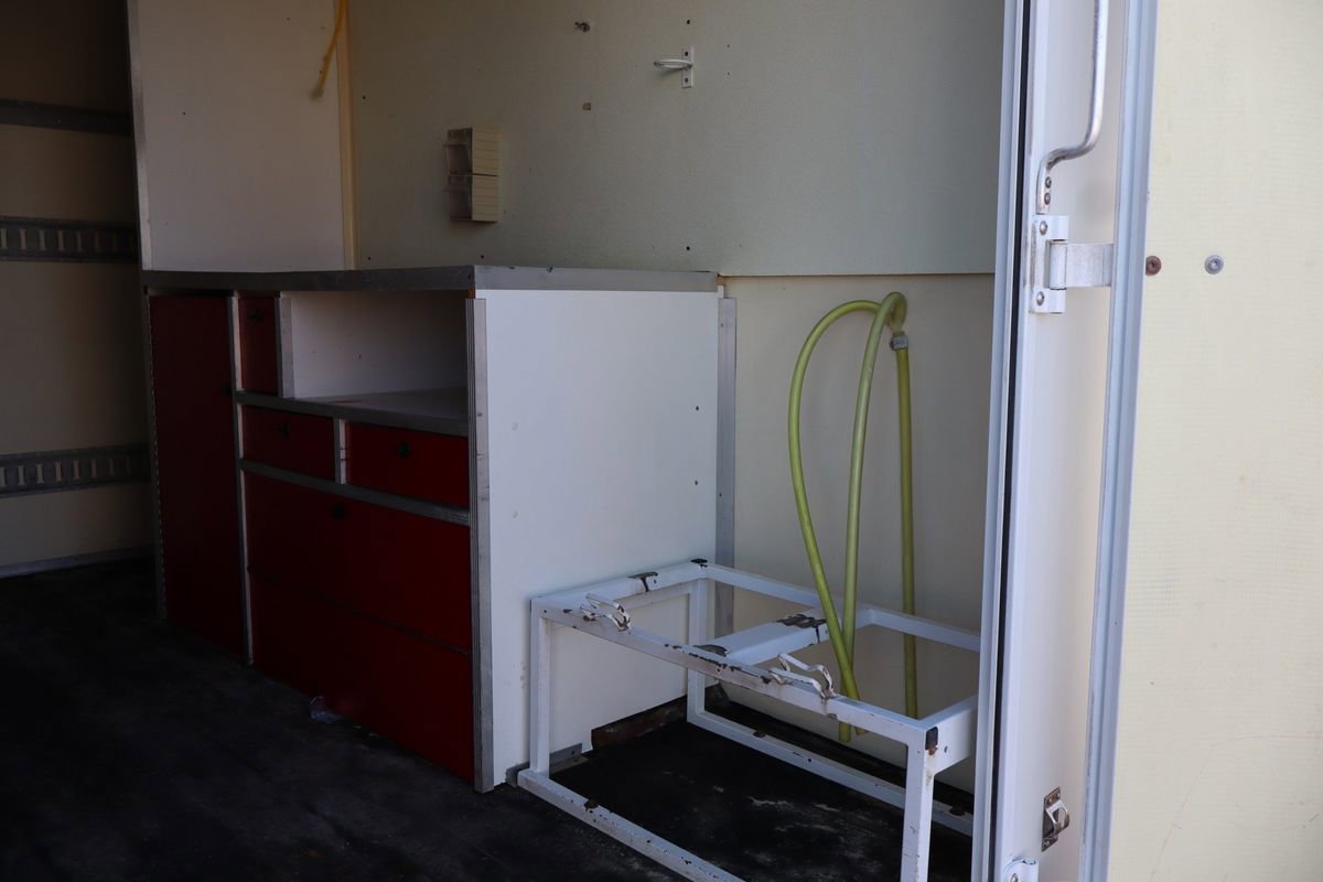 Used 2011 Chevrolet Express 3500 image 15