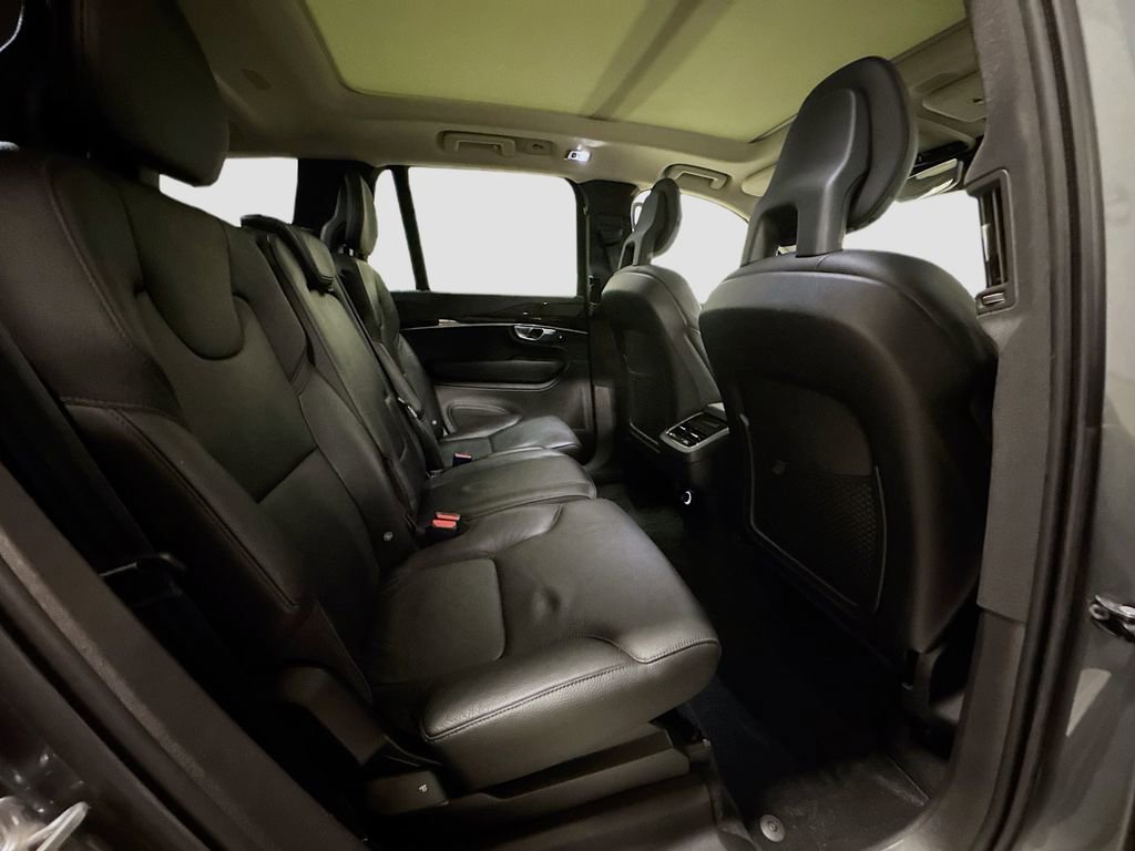 Used 2018 Volvo XC90 T5 Momentum w/ Convenience Package image 38