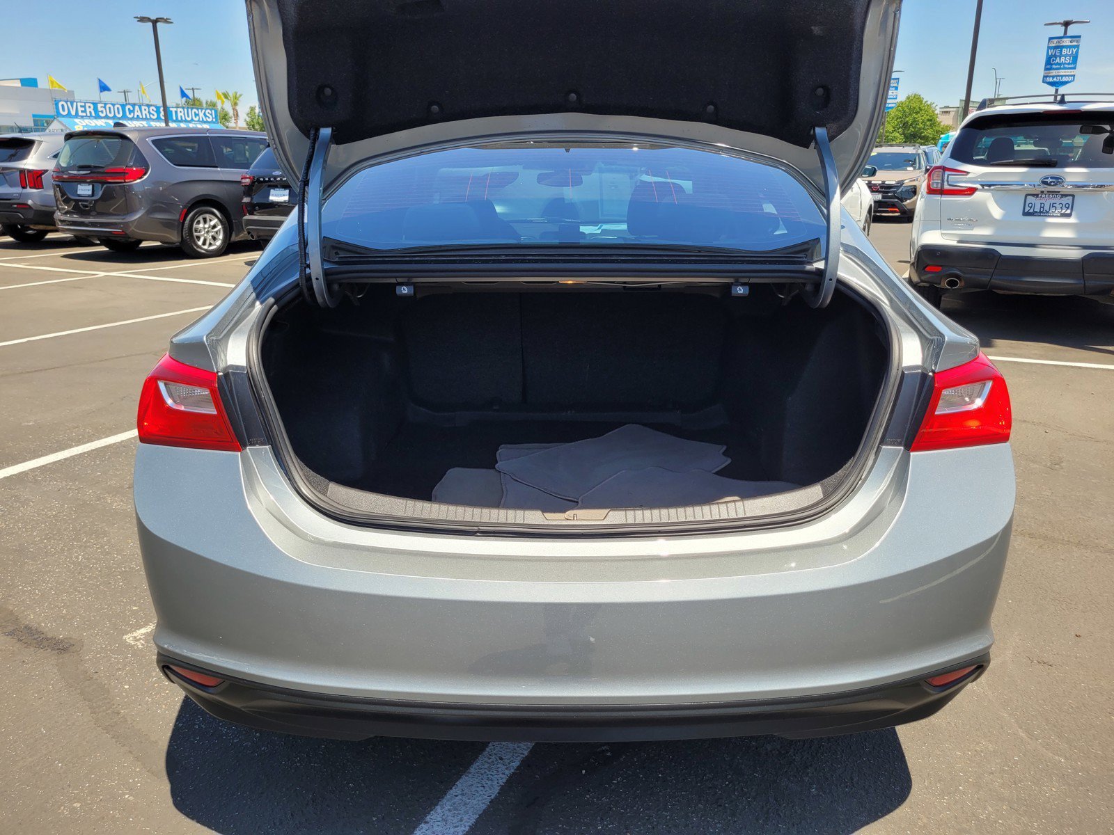 Used 2023 Chevrolet Malibu LS FWD image 28