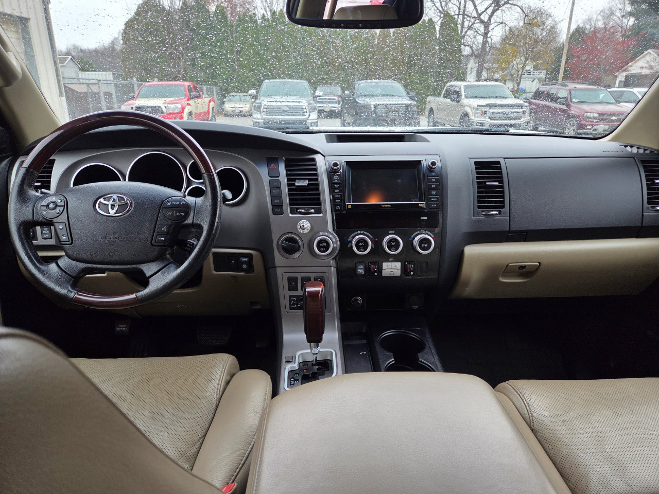 Used 2012 Toyota Sequoia Platinum image 11
