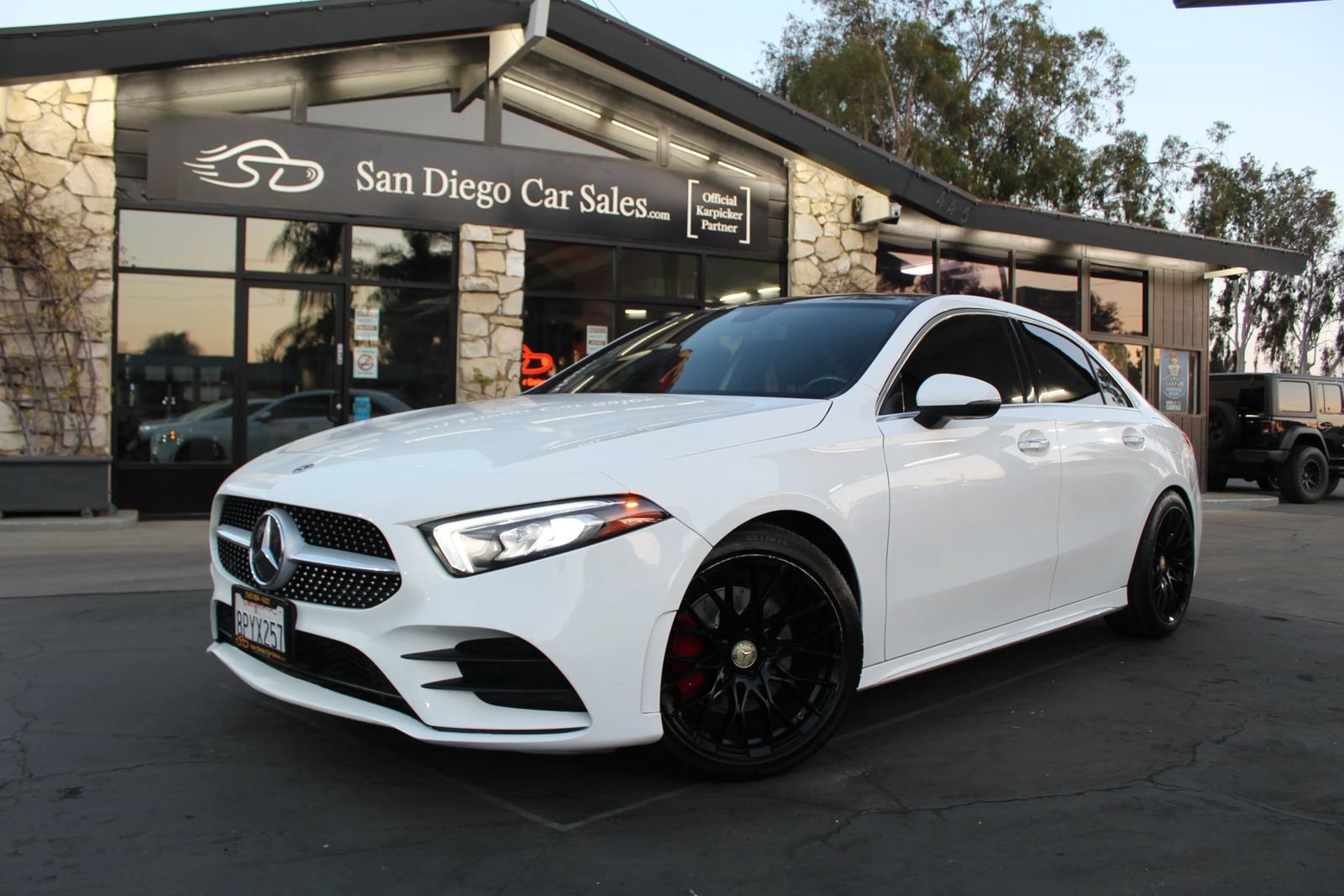 Used 2019 Mercedes-Benz A 220 image 1