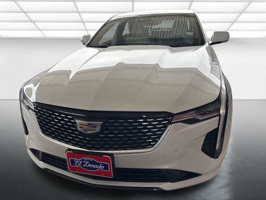 Used 2020 Cadillac CT4 Premium Luxury RWD image 2