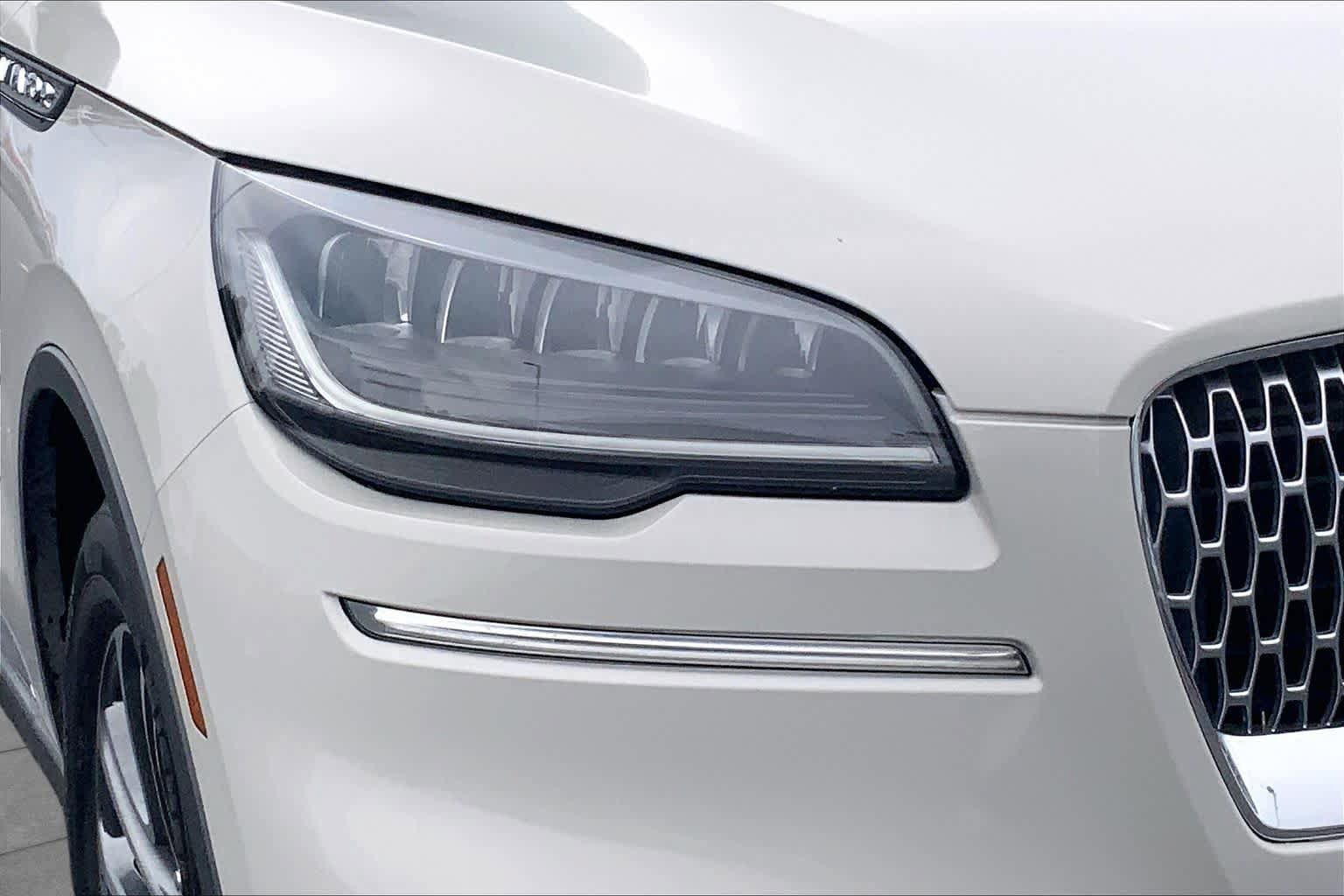 Used 2021 Lincoln Aviator 2WD image 28