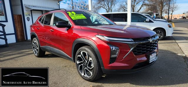 Used 2024 Chevrolet Trax RS w/ Sunroof Package image 1