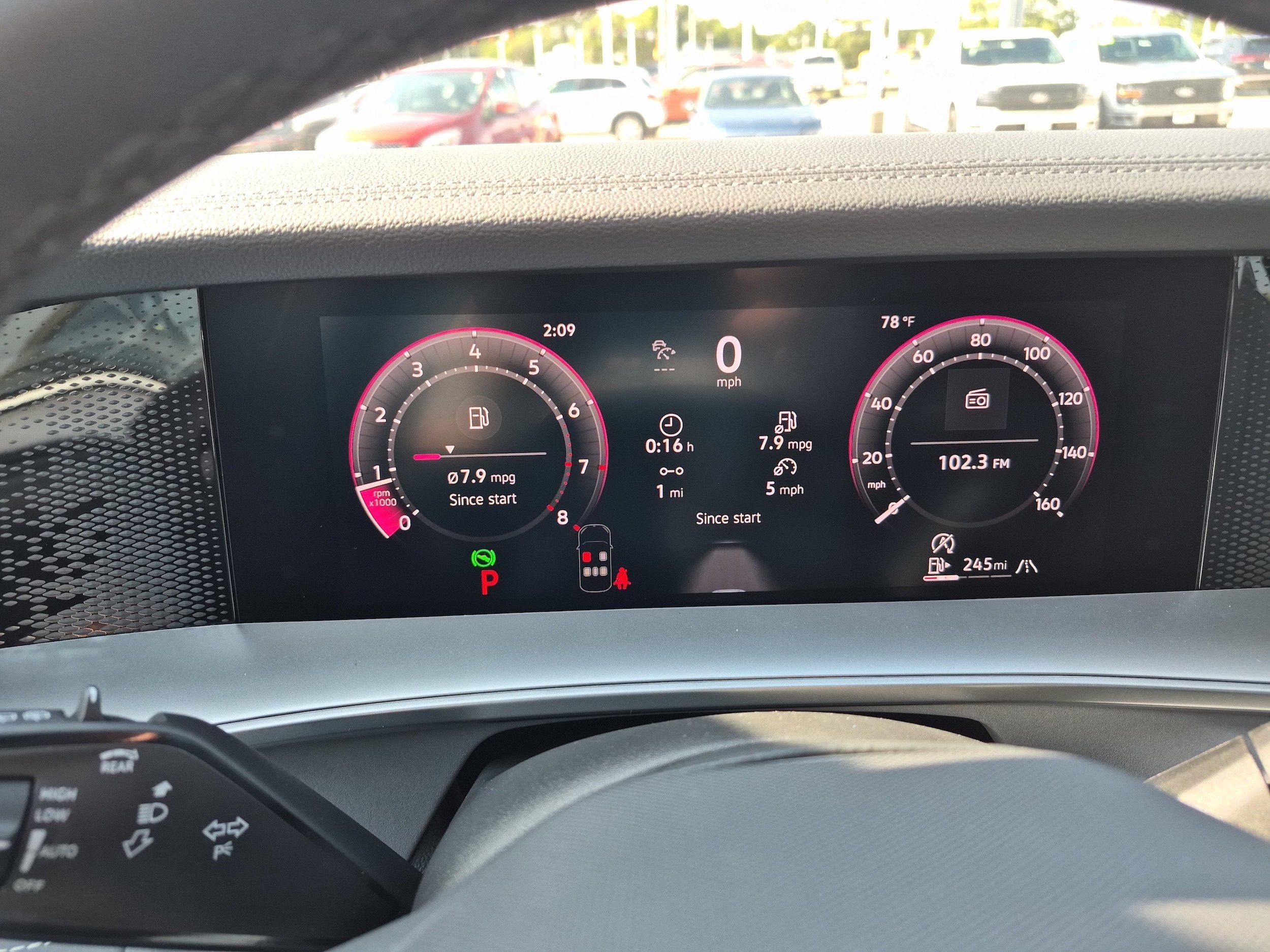New 2026 Volkswagen Tiguan SE R-Line AWD/4WD image 18