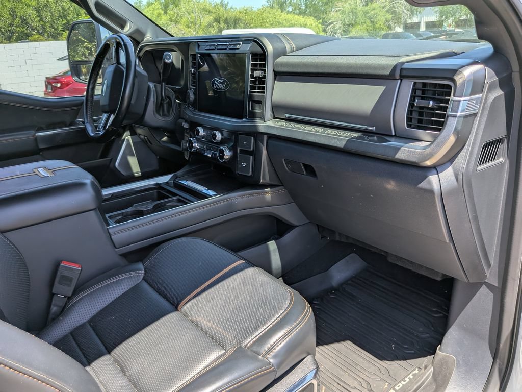 Used 2024 Ford F450 Platinum w/ FX4 Off-Road Package AWD/4WD image 13