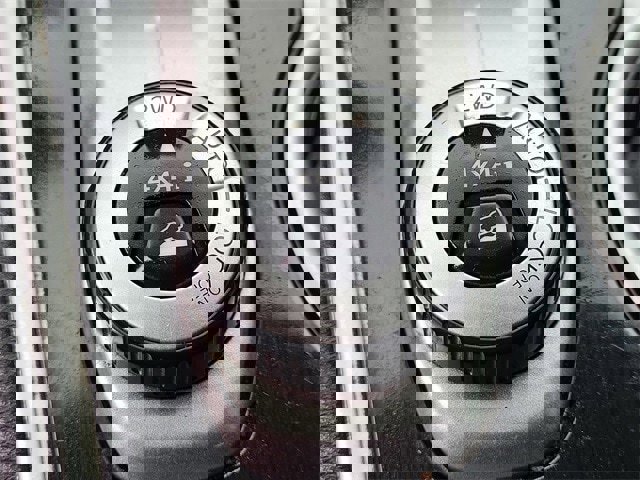 Used 2018 Nissan Pathfinder S image 19