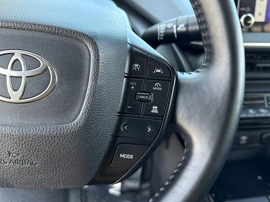 Used 2024 Toyota Prius LE image 30