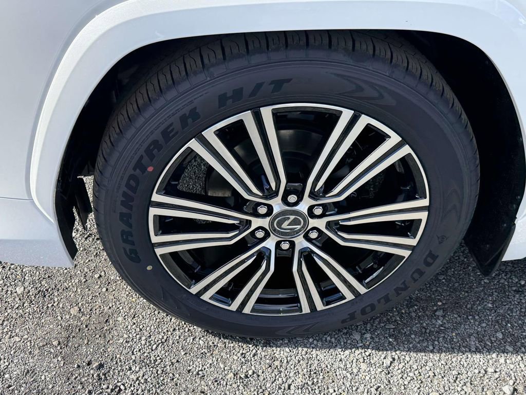 New 2026 Lexus LX 600 4WD w/ Luxury Package image 7