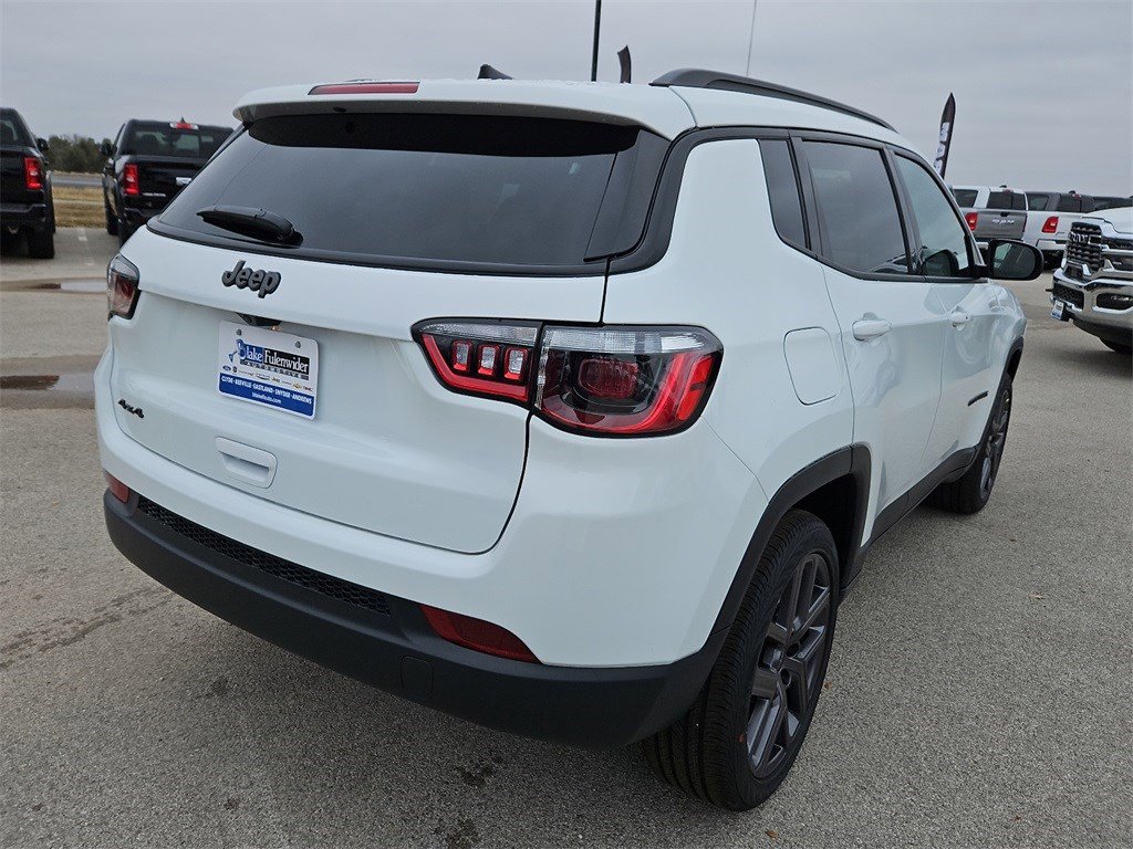 New 2026 Jeep Compass Latitude image 6
