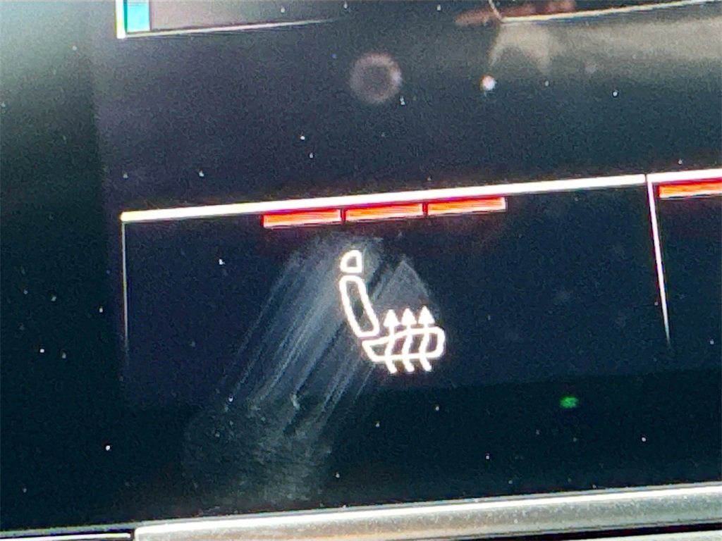 Used 2021 Audi SQ7 Premium Plus w/ Driver Assistance Package image 22