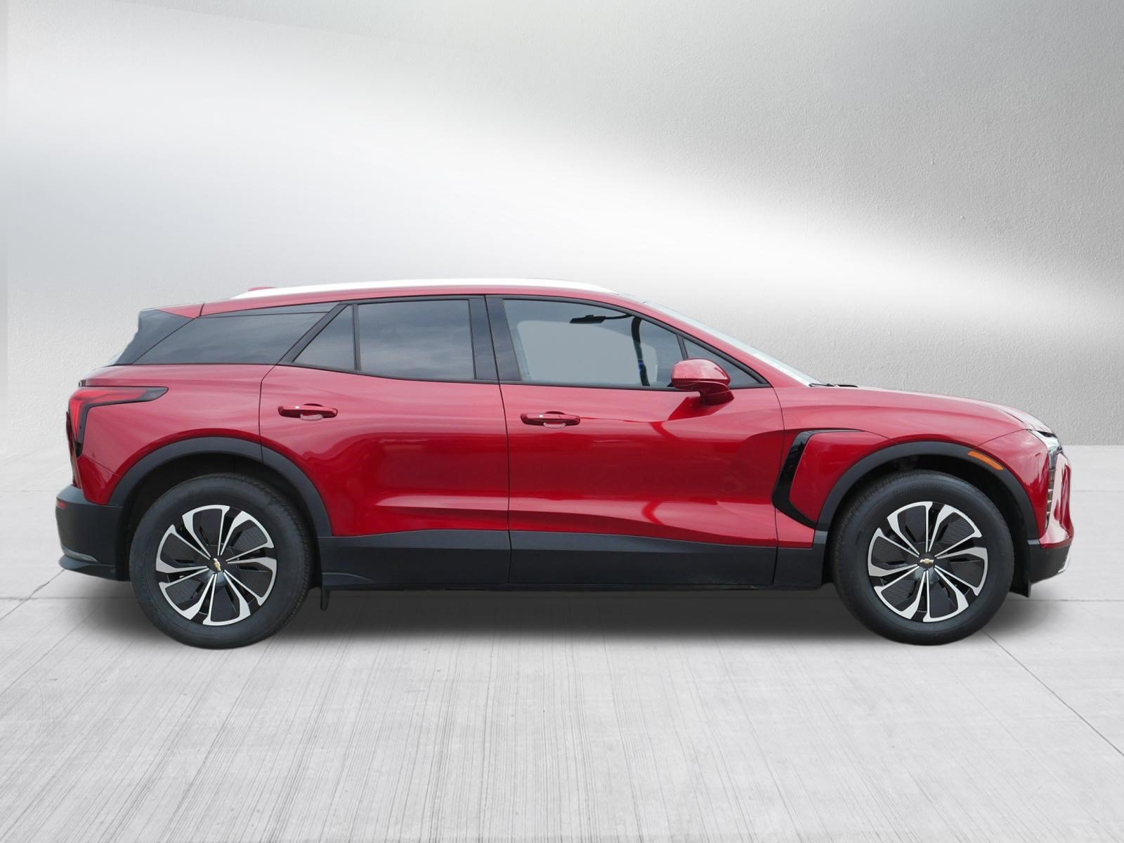 Used 2024 Chevrolet Blazer EV LT AWD/4WD image 8