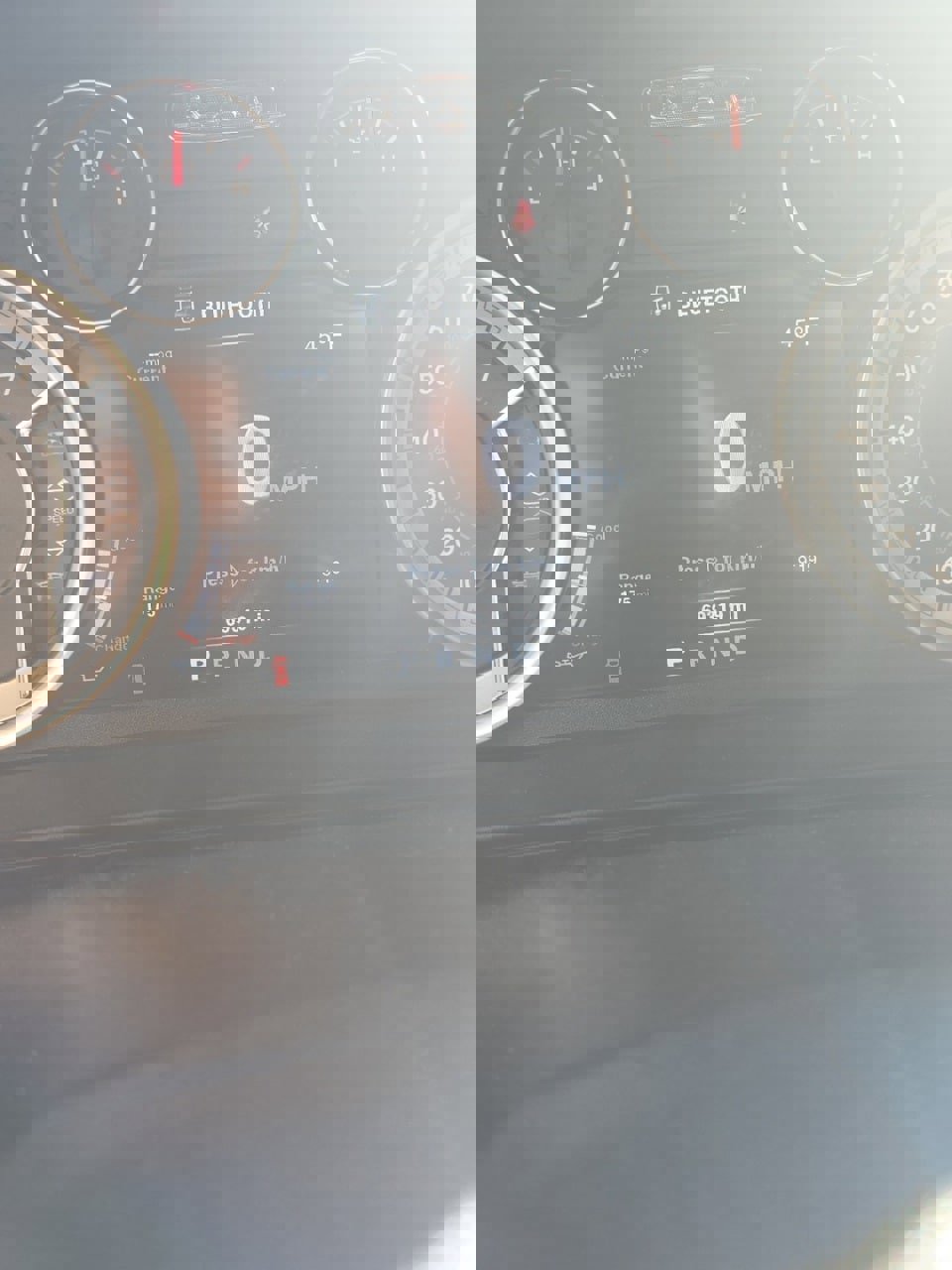 Used 2014 RAM 1500 Laramie w/ Convenience Group image 8