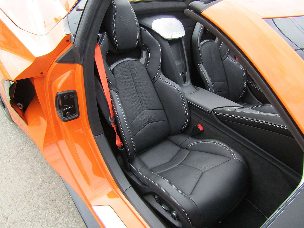 Used 2023 Chevrolet Corvette Stingray Premium Conv w/ Z51 Performance Package image 12