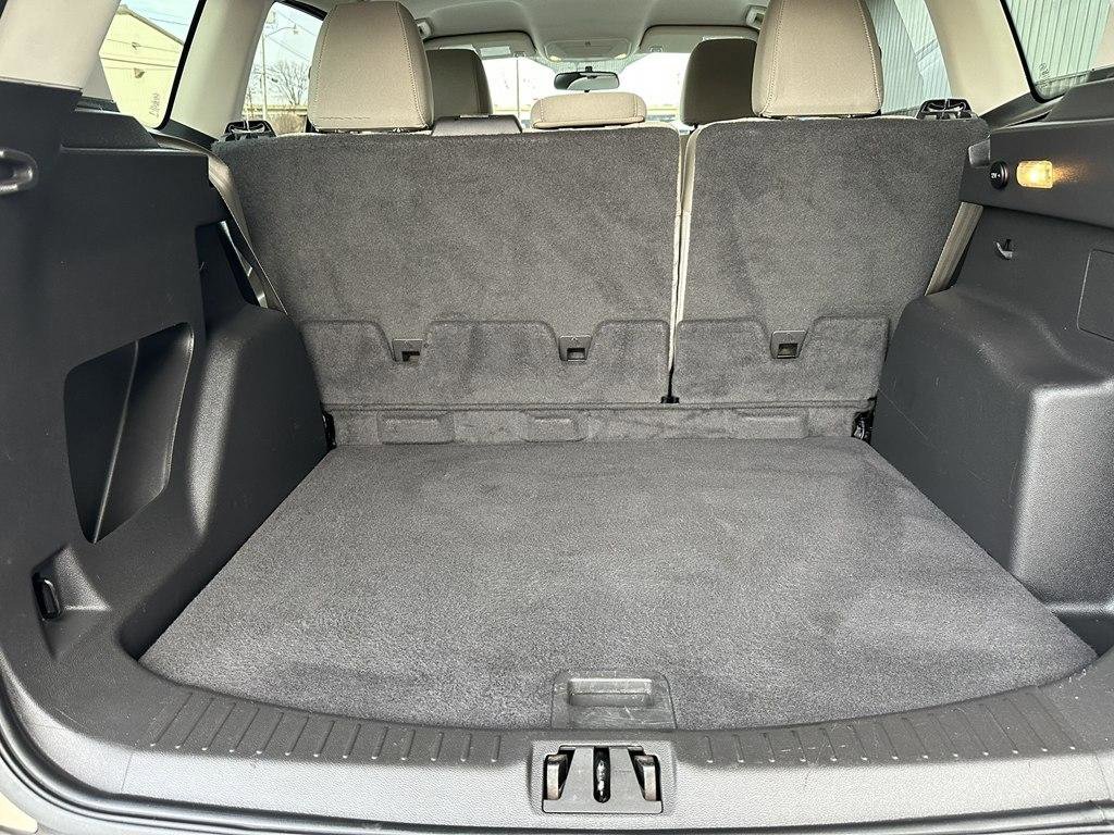 Used 2017 Ford Escape SE FWD image 28