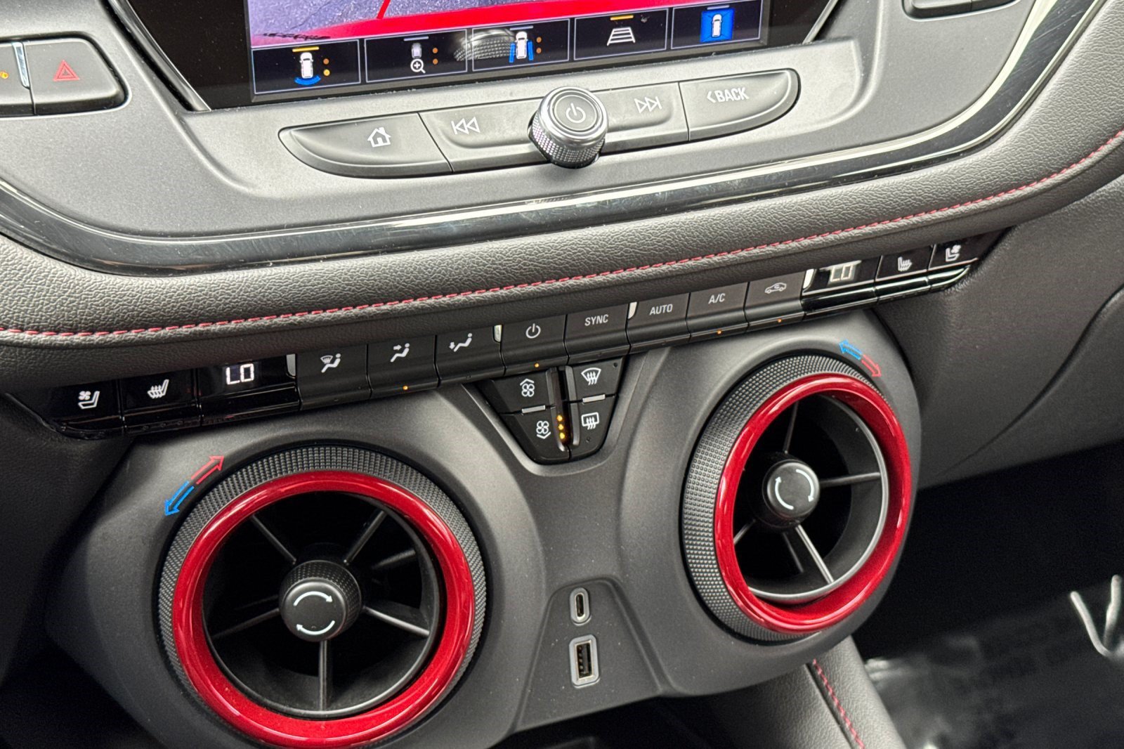 Used 2022 Chevrolet Blazer RS w/ Enhanced Convenience Package FWD image 26