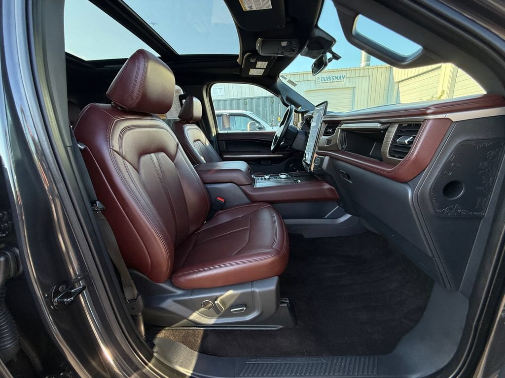 Used 2022 Ford Expedition Limited AWD/4WD image 27