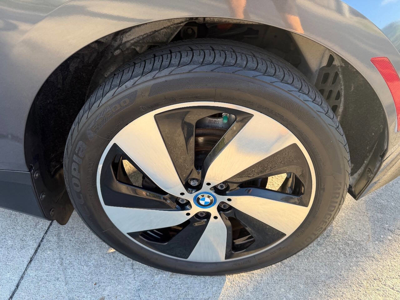 Used 2017 BMW i3 w/ Range Extender image 24