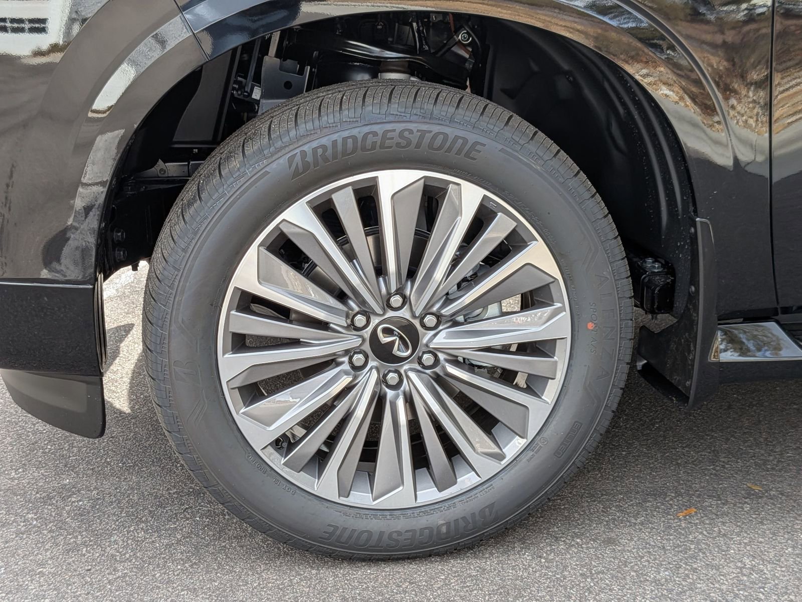 New 2026 INFINITI QX80 Luxe w/ Cargo Package image 10