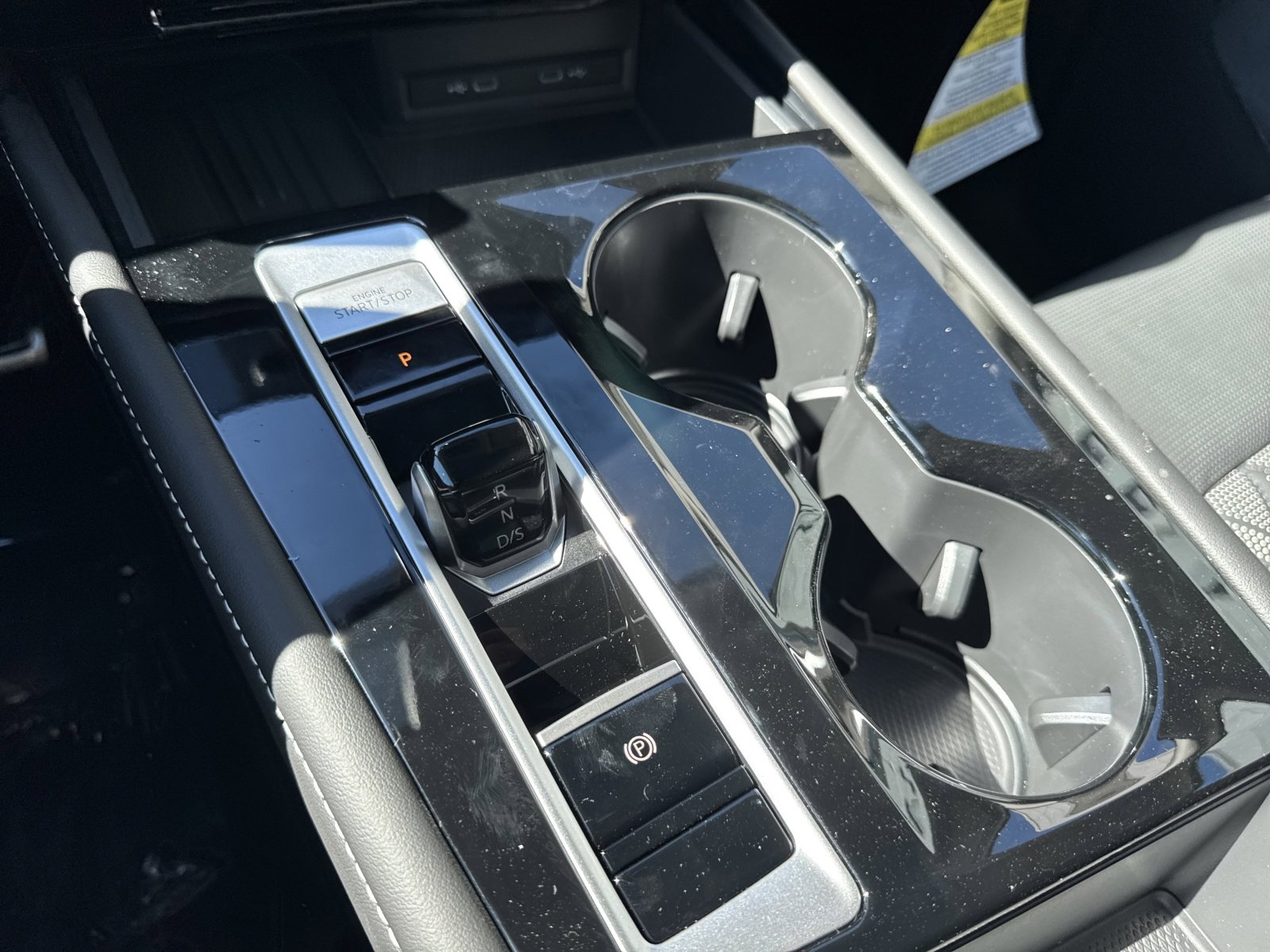 New 2026 Volkswagen Atlas SEL Premium R-Line image 23