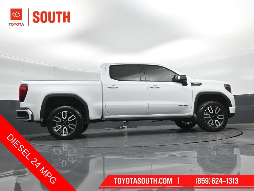 Used 2023 GMC Sierra 1500 AT4 w/ AT4 Premium Package AWD/4WD image 32