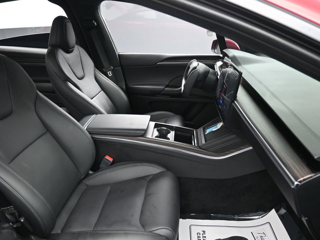 Used 2023 Tesla Model X image 30