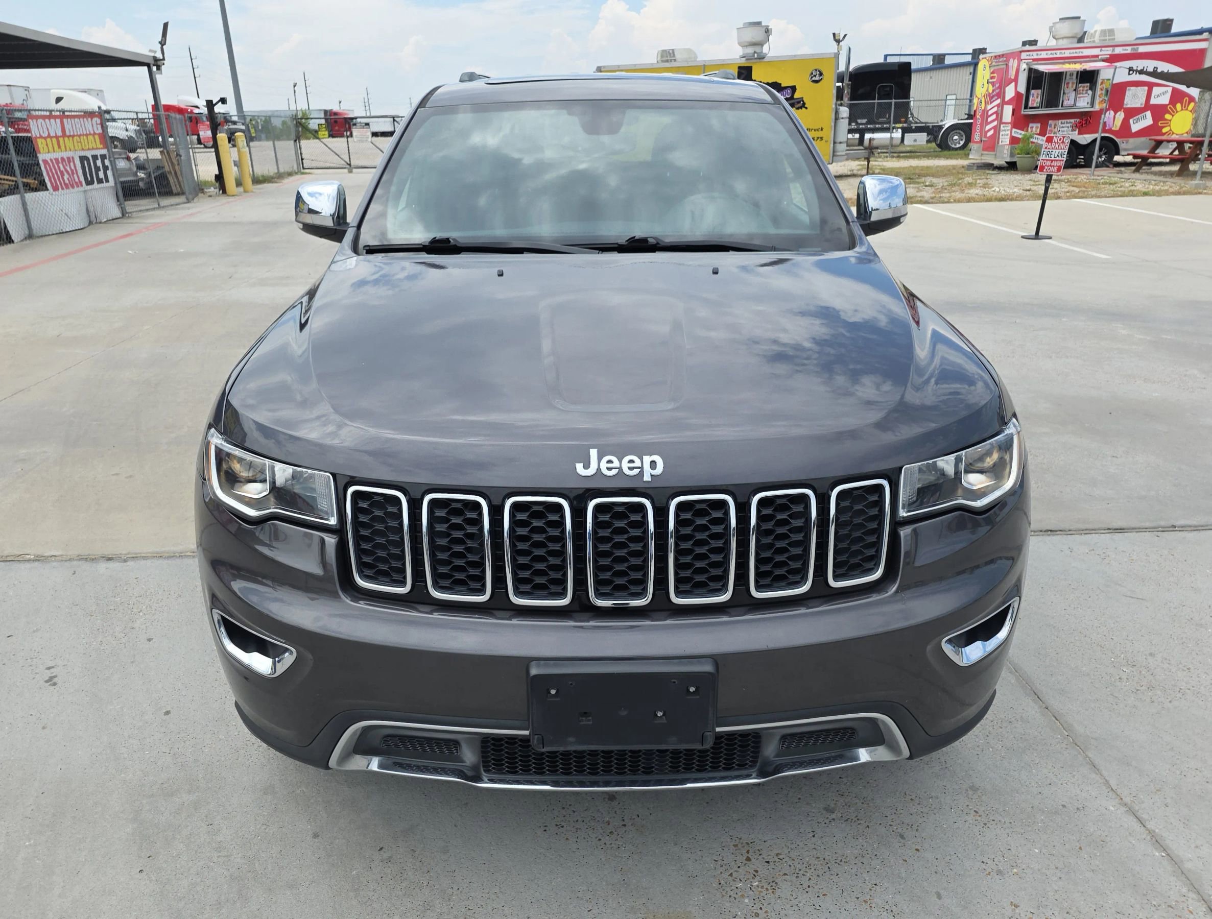 Used 2018 Jeep Grand Cherokee Limited image 4