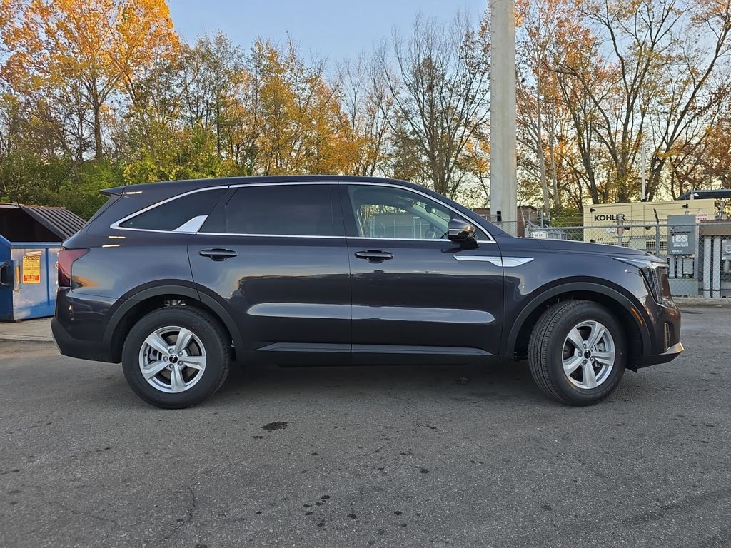 New 2026 Kia Sorento LX image 3