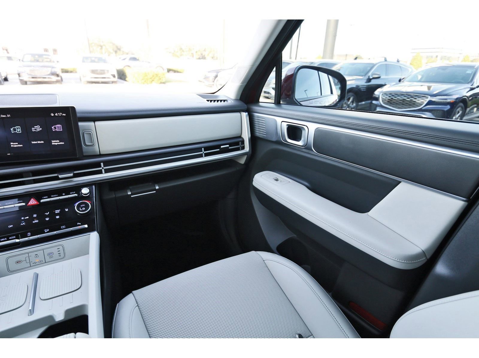 Certified 2025 Hyundai Santa Fe SEL image 13