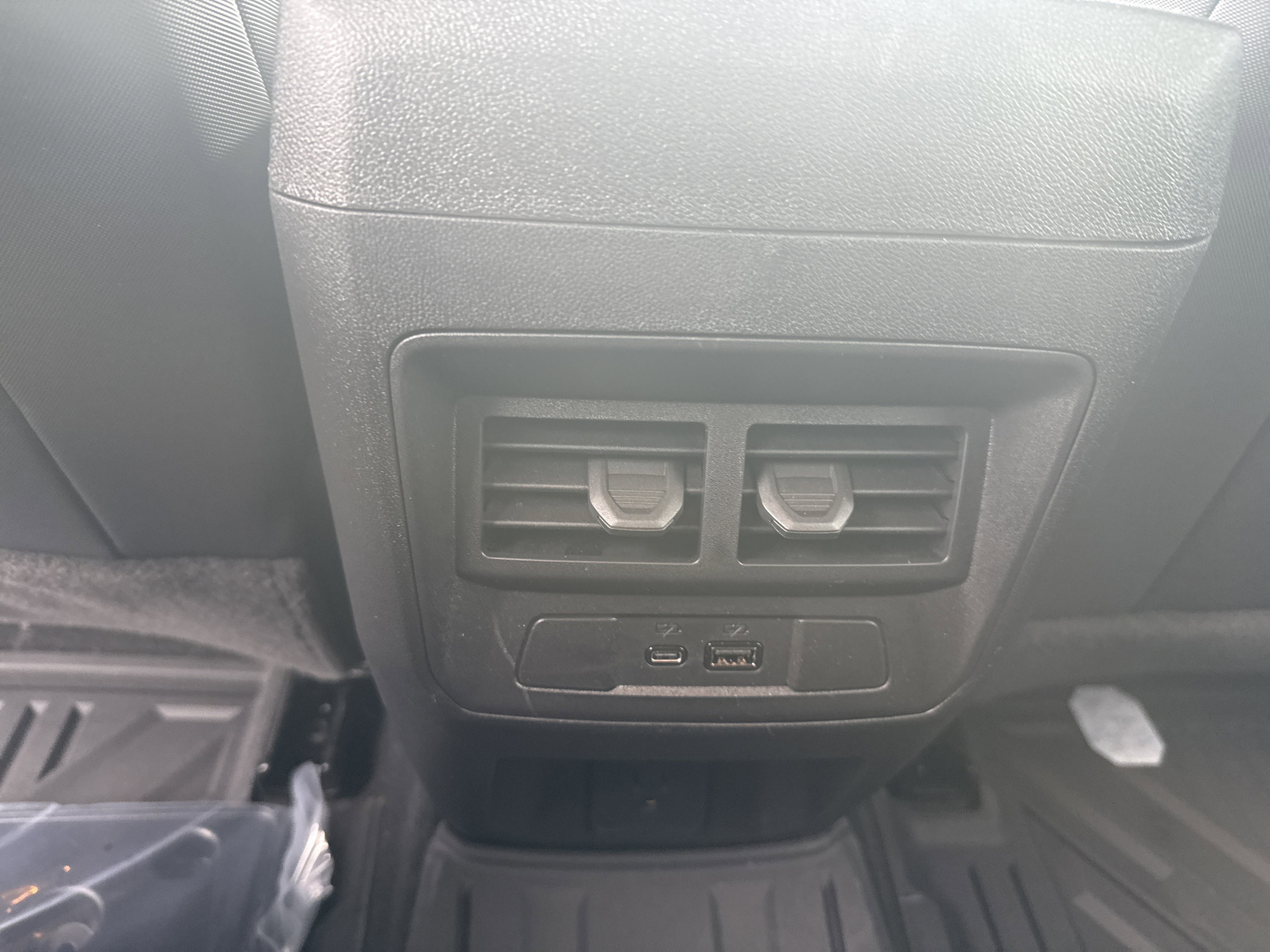 Used 2024 Chevrolet Colorado Z71 w/ Z71 Convenience Package 2 image 14