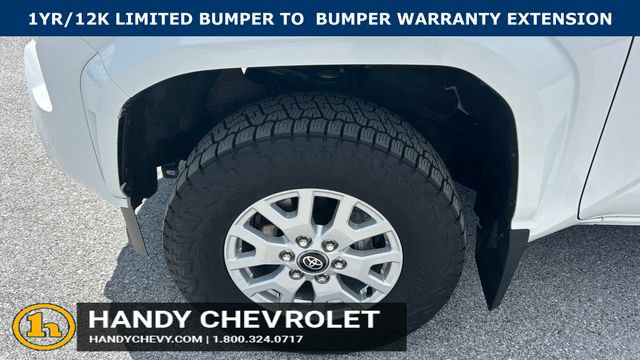 Used 2025 Toyota Tacoma SR5 AWD/4WD image 10