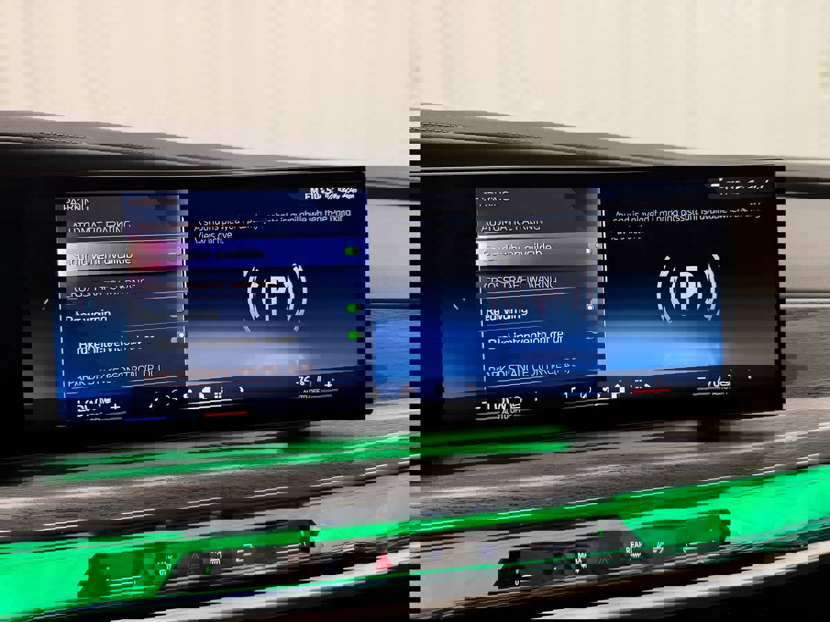 Used 2024 BMW 740i xDrive image 26