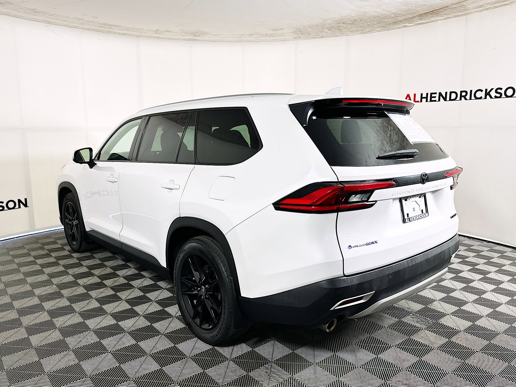 Used 2024 Toyota Grand Highlander AWD Hybrid image 5