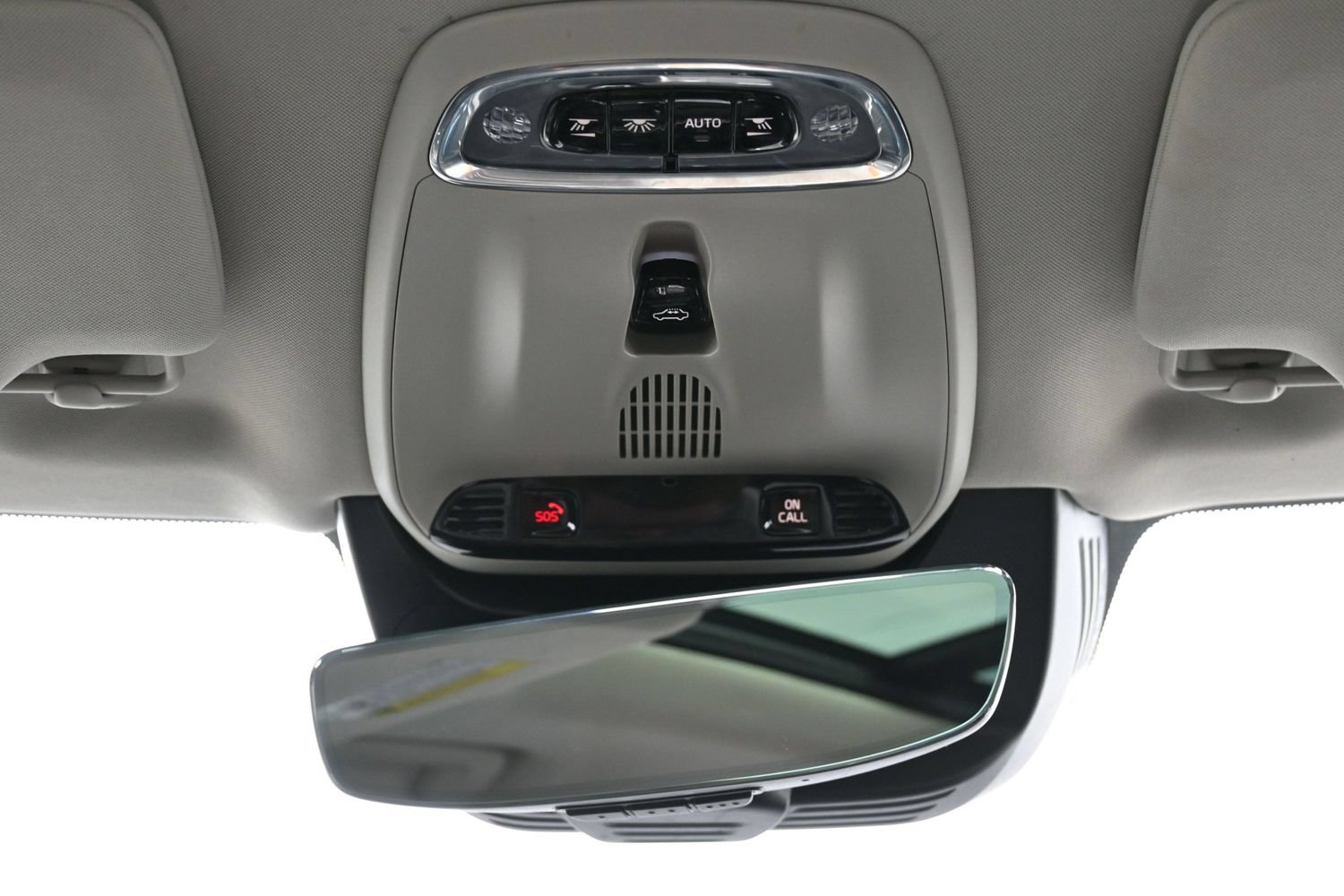 Used 2021 Volvo XC90 T5 Momentum w/ Protection Package Premier FWD image 28