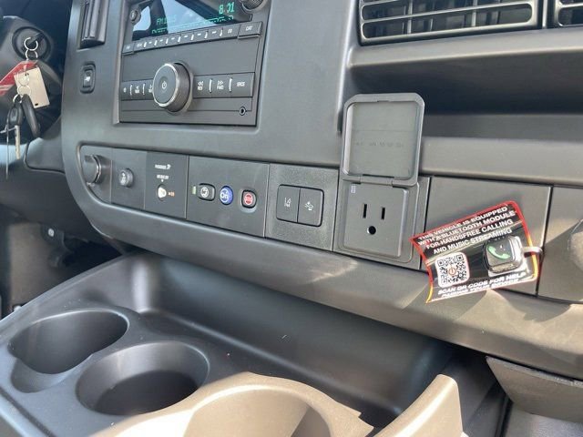 New 2025 GMC Savana 2500 Extended w/ Driver Convenience Package image 11