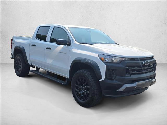 Used 2024 Chevrolet Colorado Trail Boss w/ Technology Package AWD/4WD video 3