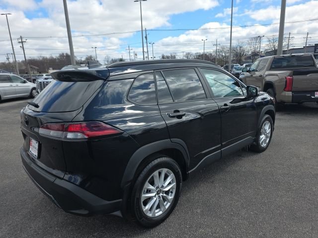 Used 2026 Toyota Corolla Cross LE w/ Black Badges Package (TMS) image 4