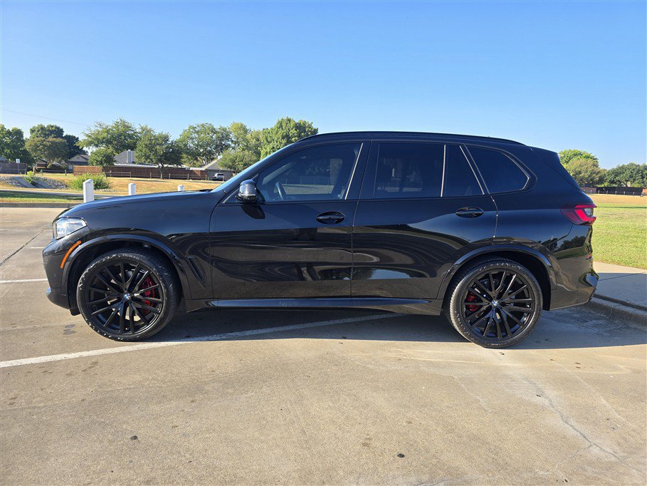 Used 2023 BMW X5 xDrive40i w/ Executive Package AWD/4WD image 3
