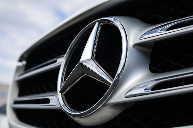 Used 2017 Mercedes-Benz GLC 300 4MATIC image 11